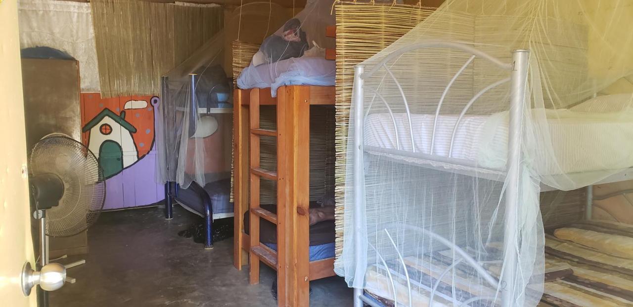Hostal Y Camping Las G Bacalar Esterno foto
