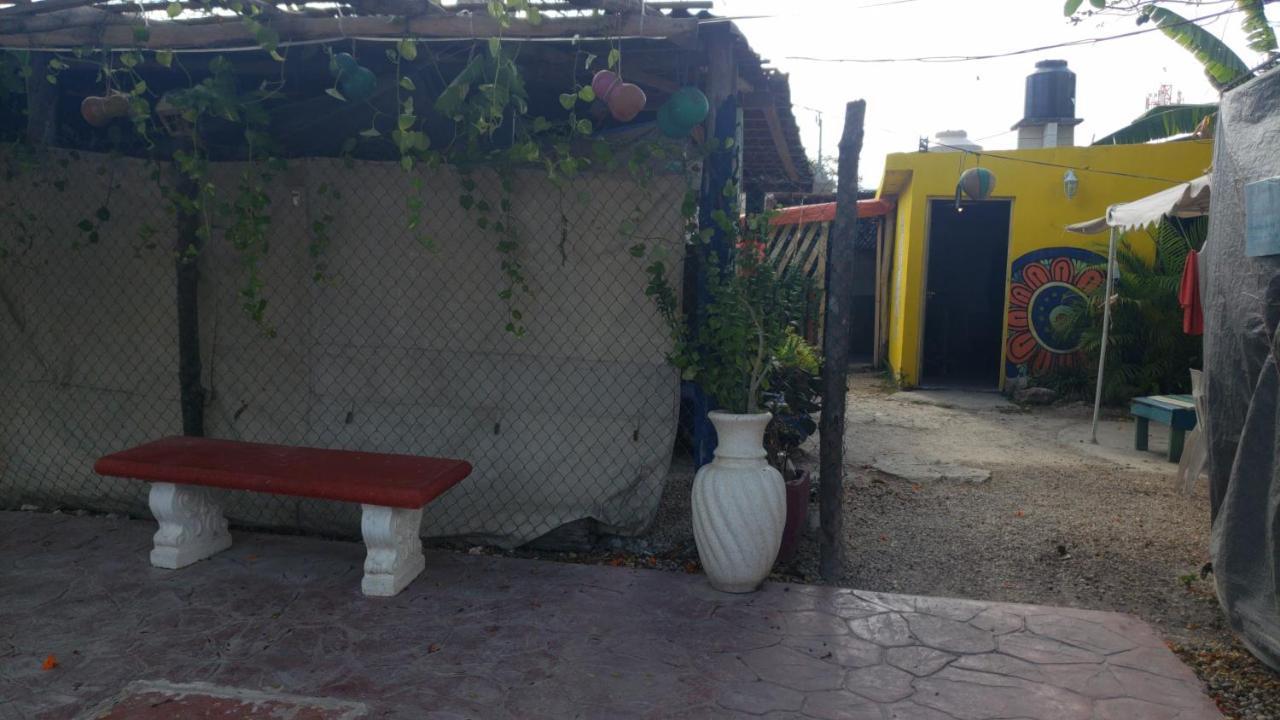 Hostal Y Camping Las G Bacalar Esterno foto