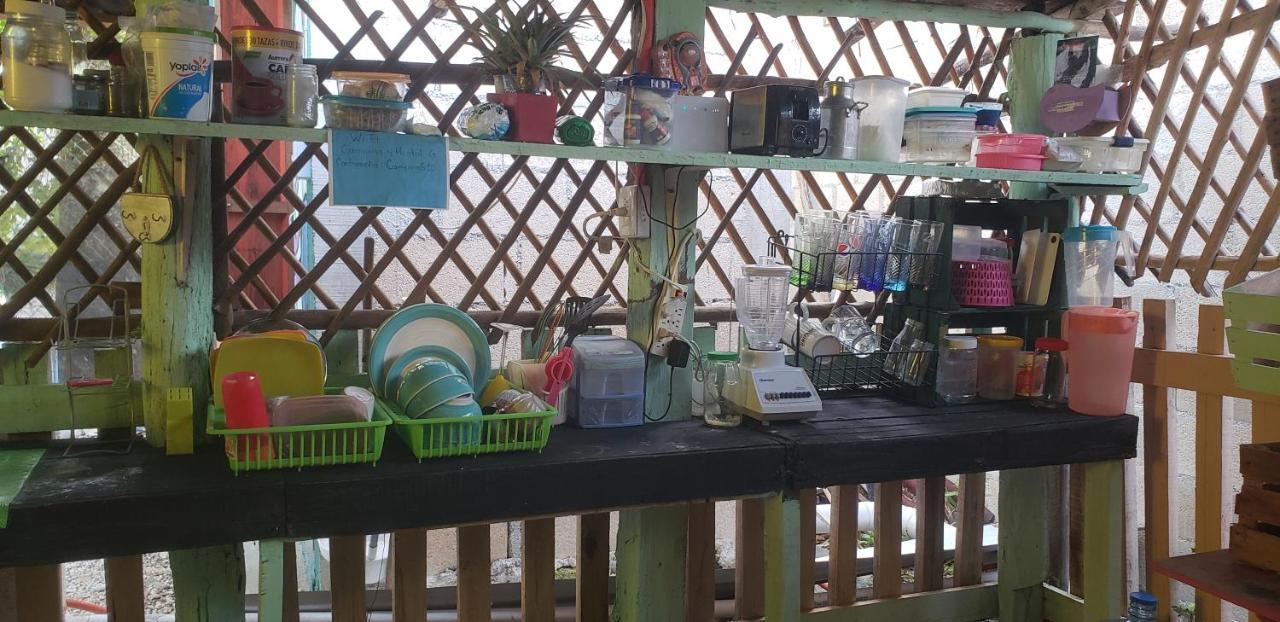 Hostal Y Camping Las G Bacalar Esterno foto